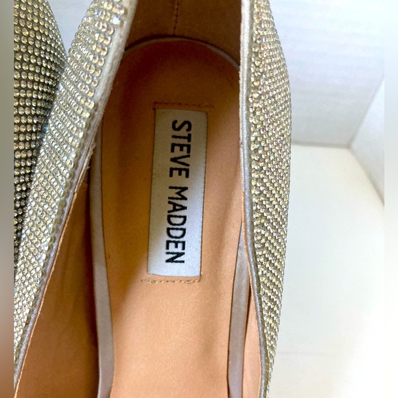 Steve Madden Daisie Crystal Heels 4 Inch Size 9 - Picture 2 of 10
